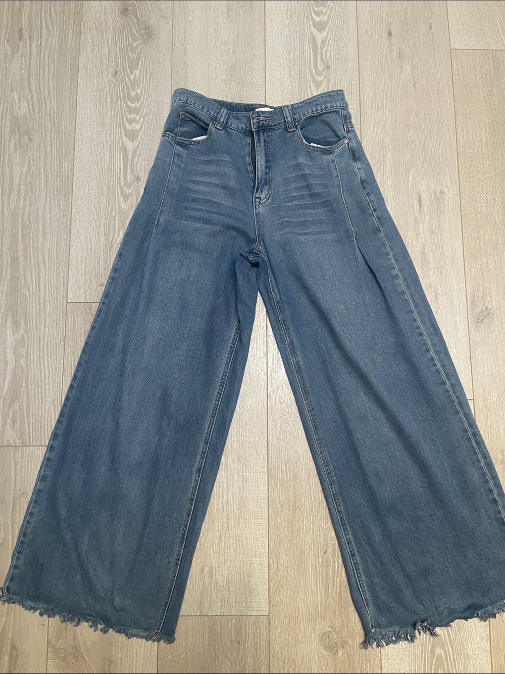 EASEL Wide-Leg Flared light weight Jeans